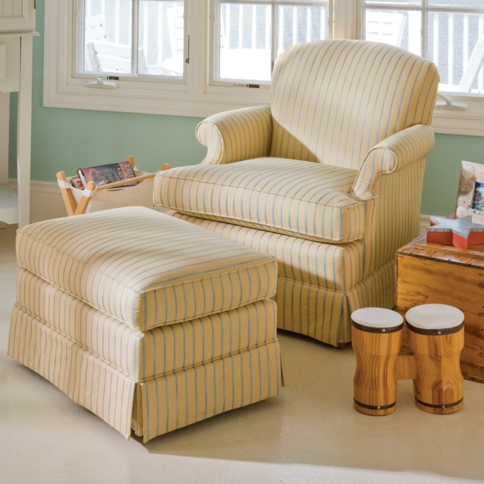 TV-kreslo-s-osmanskou opierkou