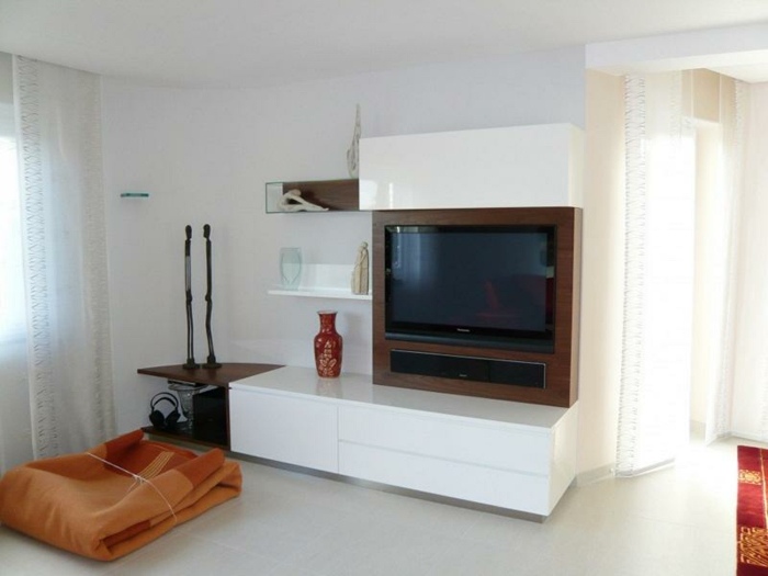 Zariadenie-plochá-TV-kredenc-moderné