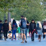 Zdjęcie tatuażu na nogach faceta z czaszką i trójzębem - herb Ukrainy - Street tattoo (Tatuaż uliczny) 05052020 - 8