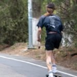 Zdjęcie znaku pika na lewej nodze faceta - 05.09.2020 - Street tattoo - 3