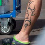 Tatuaże na dole nogi dla mężczyzn - Street tattoo nr 04 - 06.12.2020 dla 4