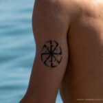 Tatuaż Kolovrat i trójząb Posejdona dla mężczyzny - Street tattoo nr 04 - 06.12.2020 dla 5