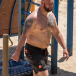 Kolorowy tatuaż z tygrysem na prawym ramieniu mężczyzny Street tattoo nr 04 - 06.12.2020 dla 1