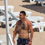 Zdjęcie tatuażu z lwem wpisanym w krzyż na piersi kolarza - Uliczny tatuaż nr 04 - 06.12.2020 za 1