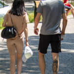 Tatuaż z lwem w koronie i krzyżem na nodze faceta - Street tattoo № 04 - 06.12.2020 dla 2 osób