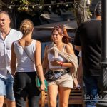 وشم الصحن الطائر والأجانب على ذراع الفتاة اليسرى - وشم الشارع 09/14/2020-1