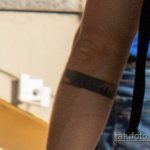 وشم سوار مخطط أسود على الذراع اليسرى للرجل - وشم الشارع 09/14/2020 - 4