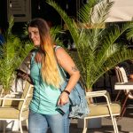 وشم زهرة على منحنى ذراع الفتاة - وشم الشارع 09/14/2020-4