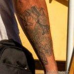 وشم بأرقام رومانية وساعة على يد رجل - وشم الشارع 14/09/2020 - 3