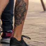وشم قناع شيطان ياباني وكوبرا أسفل ساق الرجل - وشم الشارع 09/14/2020 - 6