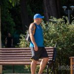 وشم وجه بيت على كتف الرجل الأيمن - وشم الشارع 09/14/2020 - 3