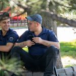 Ochroniarz z tatuażem z napisem I love my wife na ramieniu - 17.09.2020 - 3