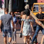 Tatuaż lotosu na plecach między łopatkami dziewczynki - 17.09.2020 - 3