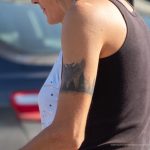 Tatuaż Las i sowa z bransoletką na ramieniu mężczyzny - 17.09.2020 - 3