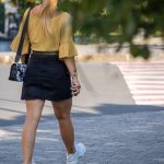 Tatuaż mały kwiatek na nadgarstku dziewczynki - 17.09.2020 - 3