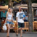 Plemienne wzory w tatuażu na prawym ramieniu mężczyzny - 17.09.2020 - 3