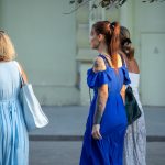 Tatuaż w stylu Treshpolka z portretem dziewczynki na lewym ramieniu i ramieniu młodej dziewczyny - 18