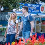 Tatuaż Geometria w kolorze czerwonym na lewym ramieniu faceta - 17.09.2020 - 1