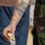 Zdjęcie tatuażu z sercem w lodzie na prawym przedramieniu dziewczyny - 17.09.2020 - 5