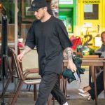 Tatuaż z portretem dziewczynki i czaszką z pajęczyną na lewej ręce mężczyzny - 17.09.2020 - 7