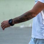 Tatuaż portret dziewczynki klauna na męskiej dłoni - 17.09.2020 - 2