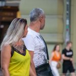 Duży tatuaż ze skrzydłami i sercem na kobiecej piersi - 17.09.2020 - 7