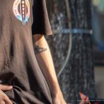وشم أحذية رياضية على الذراع اليسرى لرجل شارع وشم وشم شارع 09/21 / 2020-2