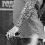 وشم كم ملون مع عجلة قيادة حورية البحر وأخطبوط - وشم شارع وشم شارع 09.21.2020