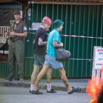 ابتلاع وشم خلف الاذن و جديلة تحت عين الرجل - Street Tattoo-Street Tattoo-09/21 / 2020-4