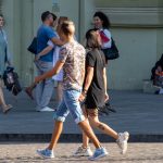 وشم وجه الفتاة أسفل ساق الفتاة - وشم شارع وشم - 09/21 / 2020-3