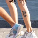 وشم وجه الفتاة أسفل ساق الفتاة - وشم شارع وشم - 09/21 / 2020-2