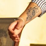 وشم مثلثات الزهرة على معصم الفتاة - وشم الشارع - وشم الشارع - 09.21.2019