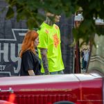 وشم الساعة الرملية على الرقبة والوجه المخيف على ذراع الرجل - وشم الشارع - وشم الشارع - 09/21 / 2020-7