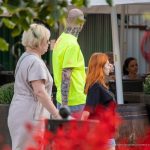 وشم الساعة الرملية على الرقبة والوجه المخيف على يد الرجل - وشم الشارع - وشم الشارع - 09/21 / 2020-8