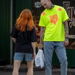 وشم الساعة الرملية على الرقبة والوجه المخيف على يد الرجل - وشم الشارع - وشم الشارع - 09.21.2019