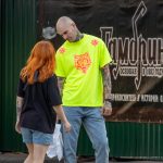 وشم الساعة الرملية على الرقبة والوجه المخيف على يد الرجل - وشم الشارع - وشم الشارع - 09/21 / 2020-14