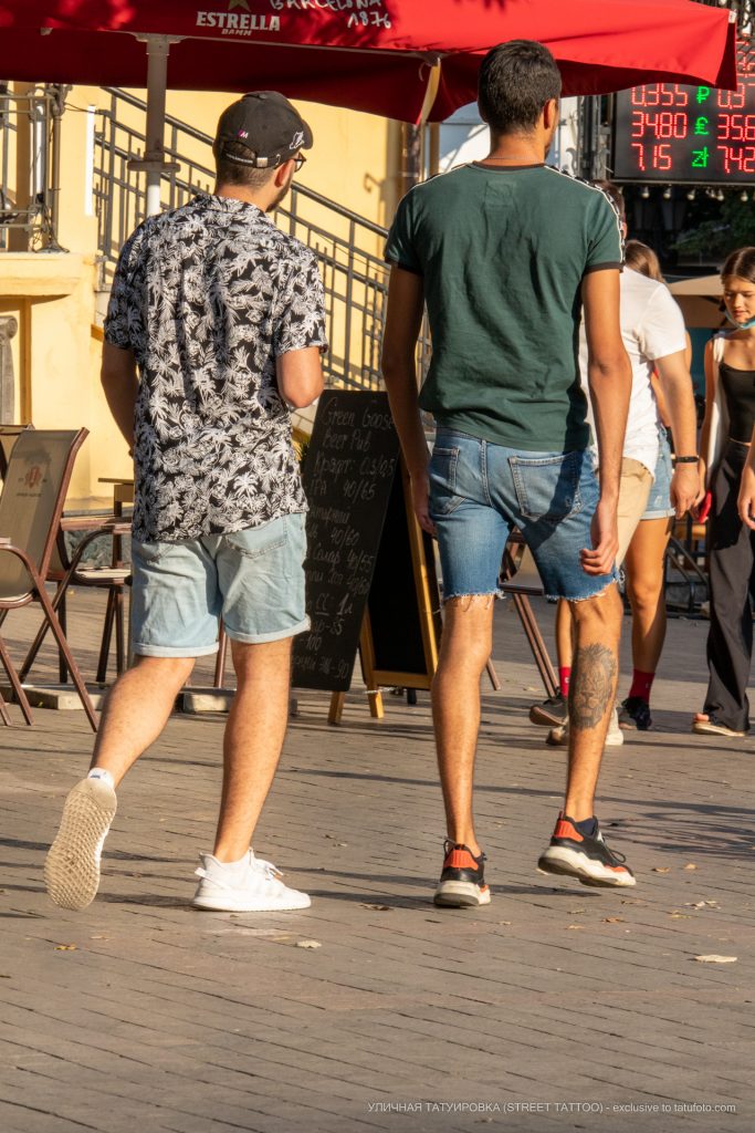 وشم رأس الأسد على عجل الرجل - وشم الشارع - وشم الشارع - 09.21.2019