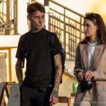 وشم عثة على رقبة وشم أسود على ذراع الرجل - شارع وشم - وشم شارع - 09/21/2020 - 14