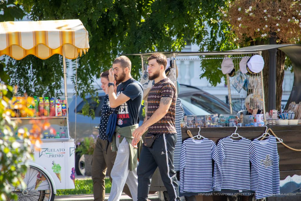 أنماط سلتيك في وشم كتف الرجل - وشم الشارع - 22/09/2020 - 2