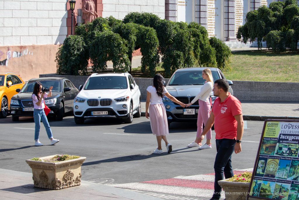 صورة لفتاة مصورة - وشم شارع - 22/09/2020 - 2