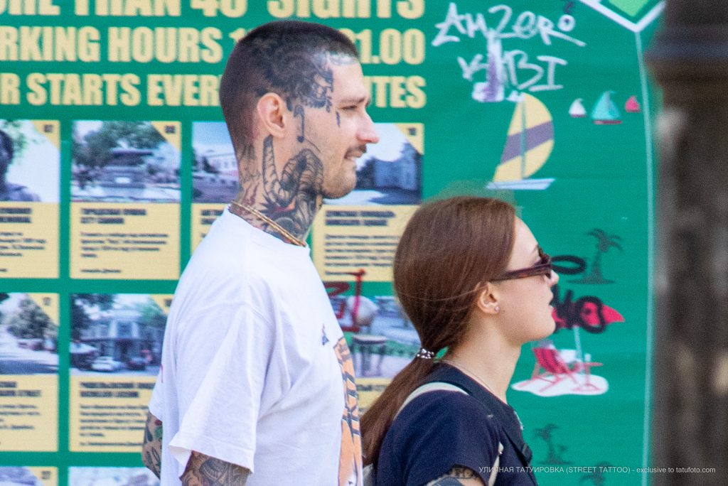 وشم على الوجه - رأس رجل وأطرافه - وشم شارع –22.09.2020-3