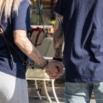 وشم الجناح على ذراع الرجل غي - وشم الشارع - 09/22 / 2020-2