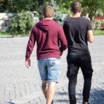 Tatuaż smoczej góry i wiatru na lewej nodze faceta - Street tattoo -29.09.