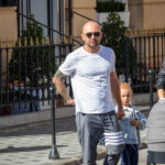 Tatuaż rękawa z zamkami feniksa i portretem świętego na ramieniu mężczyzny - Street tattoo -29.09.2020- 3