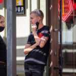 Tatuaż Trzy czarne paski z bransoletkami na ramieniu faceta - Street tattoo -29.09.2020- 4