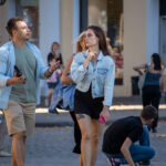 Fragment tatuażu z jaskółką na prawym udzie dziewczyny - Street tattoo -29.09.