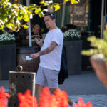 Old school tatuaż orzeł goryl i rekin na dłoni mężczyzny - Street tattoo -29.09.