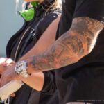 Tatuaż na rękawie z portretem Deda Poole'a na lewym ramieniu mężczyzny - Street tattoo -29.09.