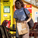 Tatuaż z kwiatami na prawej ręce dziewczyny - Street tattoo -29.09.