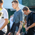 Śmierć tatuażu w kapturze i portret dziewczyny z napisami na dłoni faceta - Street tattoo -29.09.